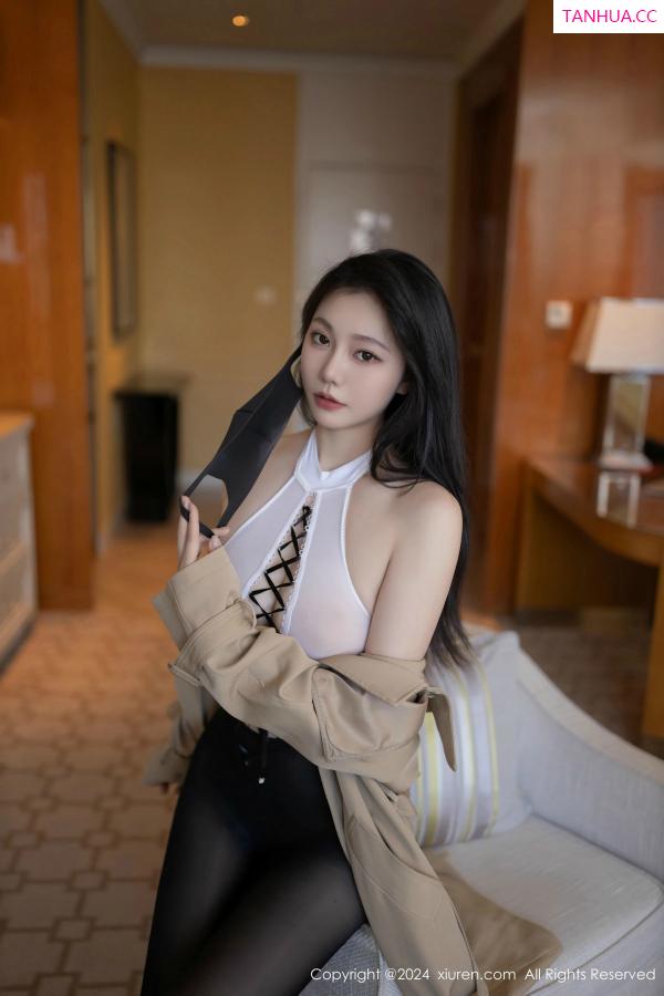安然Maleah  [XiuRen]高清写真图 2024.11.12 No.9436 安然anran 黑丝美腿第13张图片